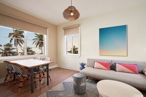 Presidential Suite, Kitchenette | In-room dining