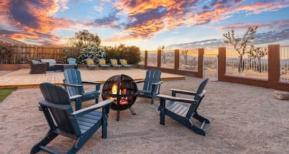 ✨Amazing Views✨Backyard Trails 🏜️Close to National Park, Shops, Restaurants ☕️