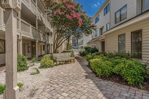 Terrace/patio - 5113 - Studio, 1 block from the beach (Myrtle Beach)