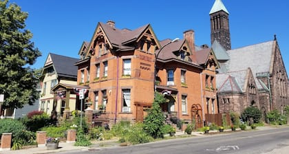 Buffalo Harmony House