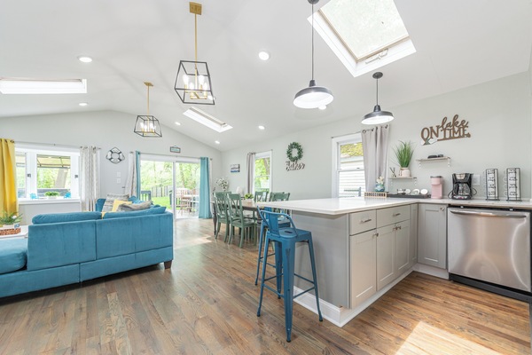 Spacious family area, great for gathering together and enjoy one another's time.
