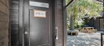 Cozy 1bed 1bath Guest House Near Downtown & Parris Island
