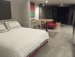 Sapphire Beach Resort and Marina Hammock in Heaven - Five Star Elegance | ผ้าม่านกันแสง, เตารีด/โต๊ะรีดผ้า, Wi-Fi ฟรี