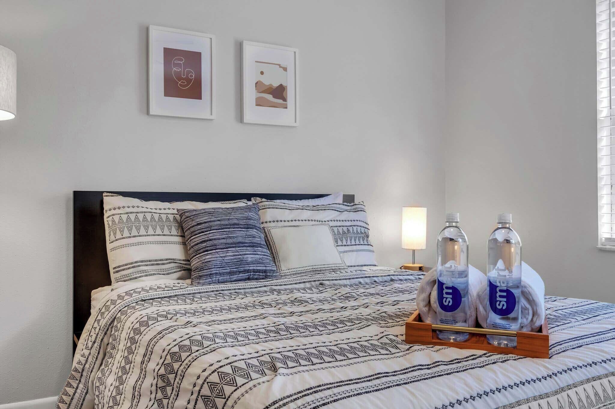 7 多间卧室、办公桌、熨斗/熨衣板、旅行婴儿床