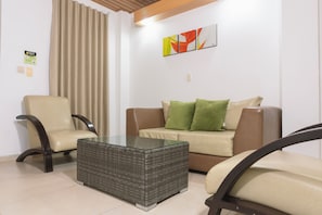 Habitación triple básica | Ropa de cama
