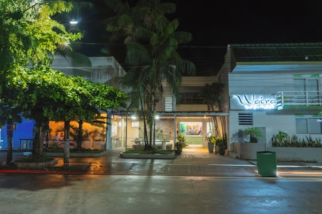 Fachada de la propiedad