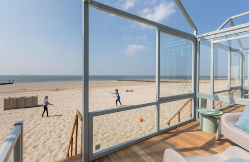 Beach House Dishoek With Stunning Sea Views