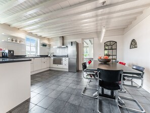 House | Private kitchen | Microwave, coffee/tea maker, highchair