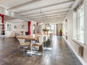 House | Dining