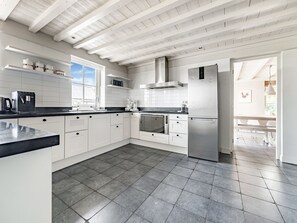 House | Private kitchen | Microwave, coffee/tea maker, highchair