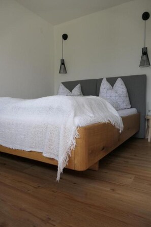 2 Schlafzimmer, WLAN, Bettwäsche