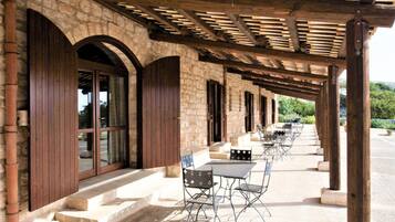 House | Tempat makan