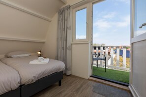 2 bedrooms, bed sheets