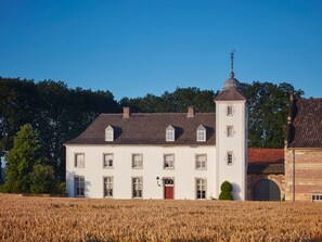 House | Exterior - Stately 16-person Manor Farm in South Limburg (Schimmert)