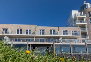 Apartment | Exterior - Apartment on Tholen by Oosterschelde Estuary (Scherpenisse)