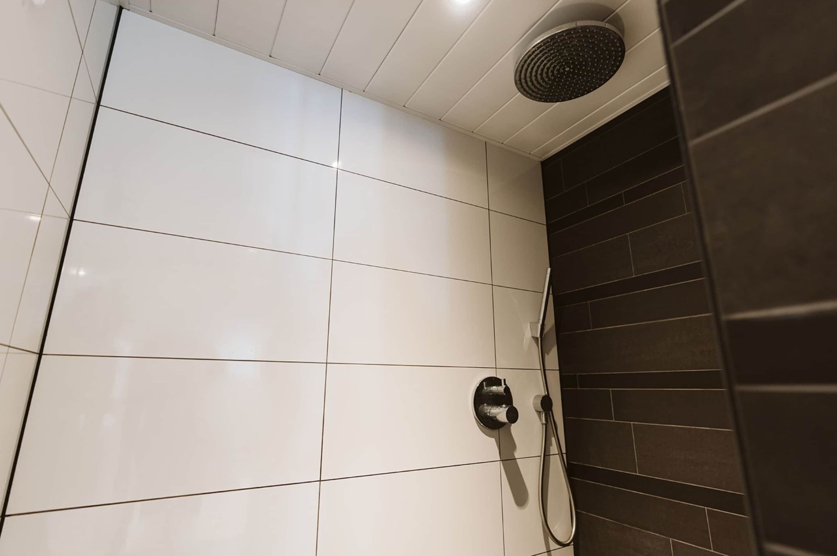 Villa | Bathroom
