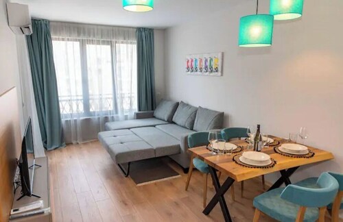 Pomorie Seaside Apartments