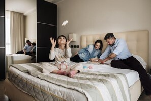 Room - Anghel Residence (Siena)