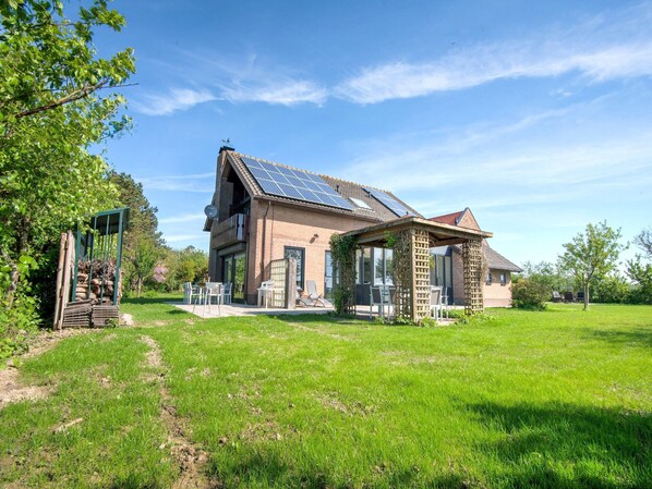 Villa | Exterior