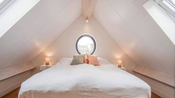 Villa | 9 bedrooms, individually furnished, bed sheets