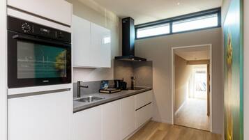 Apartment | Private kitchen | Electric kettle