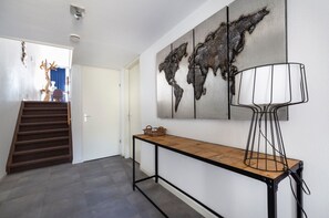 Apartment | Reception