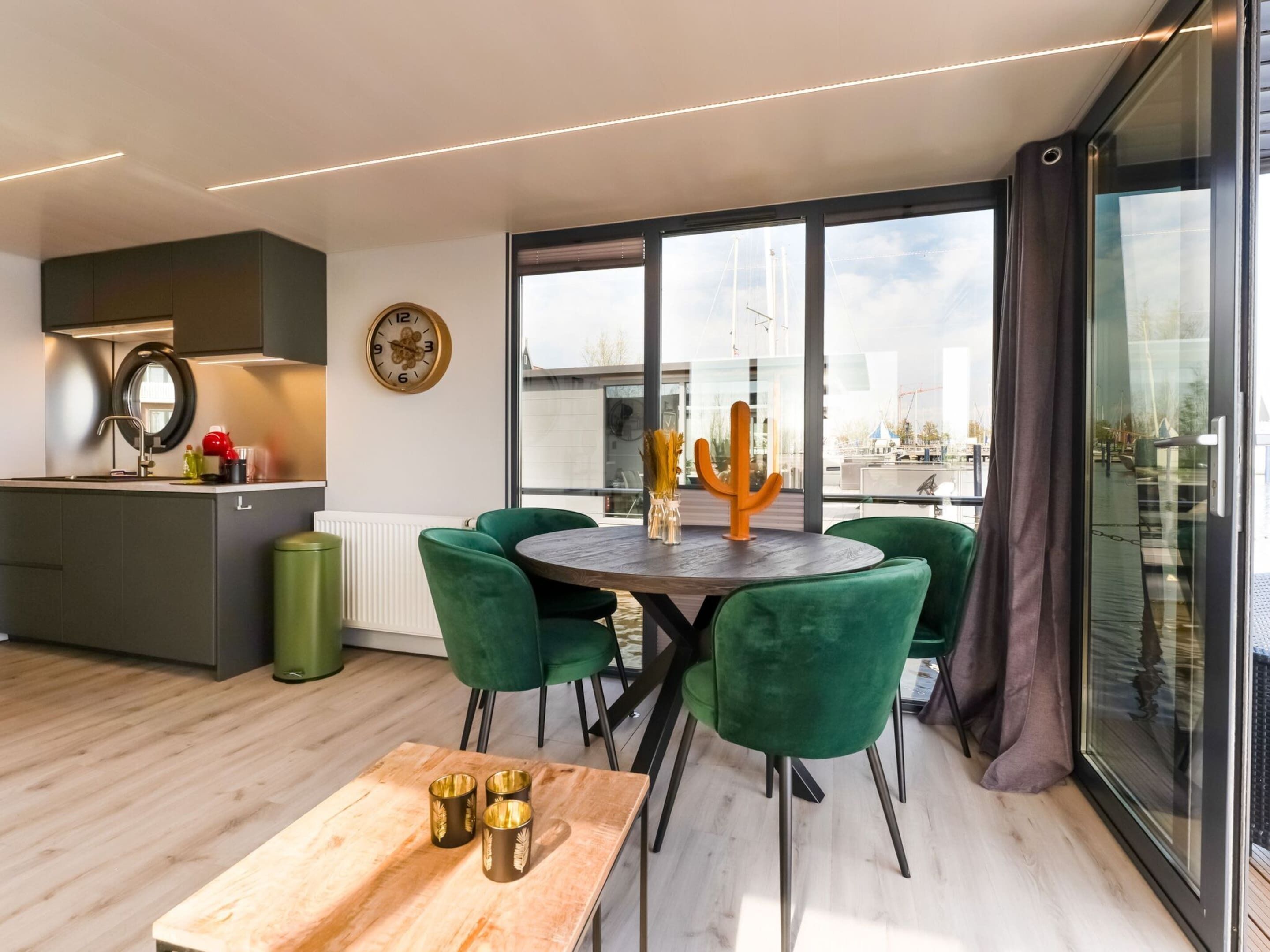 Casa mobile | Pasti