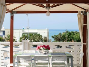 Villa | Balcony