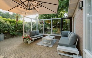 Bungalow | Exterior - Attractive Bungalow in Ouddorp With Garden (Ouddorp)