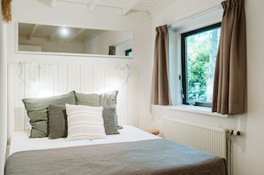 Bungalow | 3 bedrooms, individually furnished