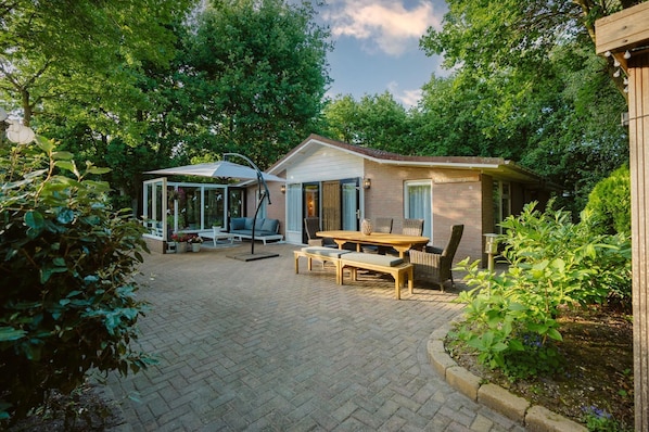 Bungalow | Exterior