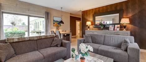 Apartment | Living room