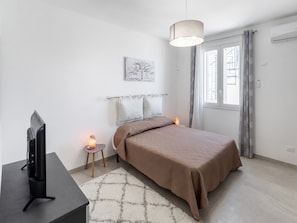 House | Room amenity