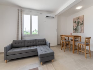 House | Living room