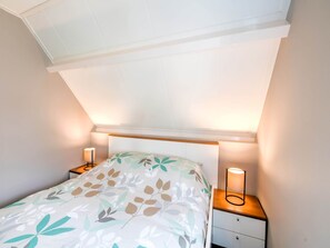 Huis | 2 slaapkamers, individueel gemeubileerd, beddengoed