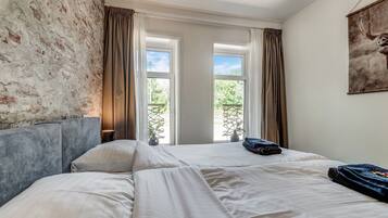 Huis | 5 slaapkamers, individueel gemeubileerd, beddengoed