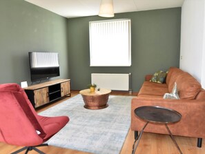 House | Living area - Holiday Home in Flevoland With Pool (Zeewolde)