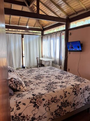 3 Schlafzimmer, Bügeleisen/Bügelbrett, kostenloses WLAN, Bettwäsche