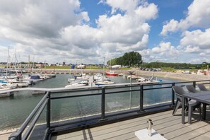Apartment | View from property - Apartment in Sint-annaland by Marina (Sint-Annaland)