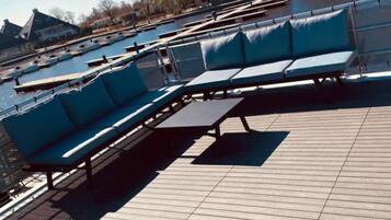 Mobile Home | Balcony