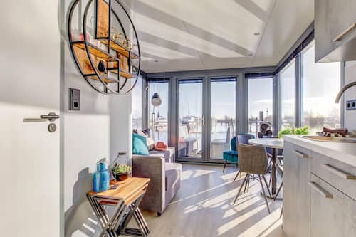 Mobile Home | Living room