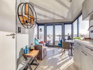 Nhà di động | Phòng khách