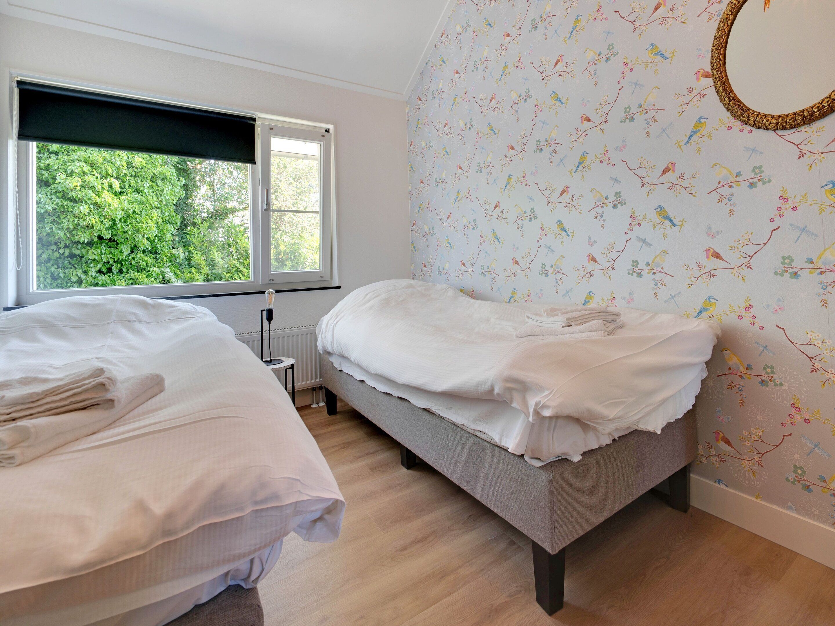 Huis | 4 slaapkamers, individueel gemeubileerd, beddengoed