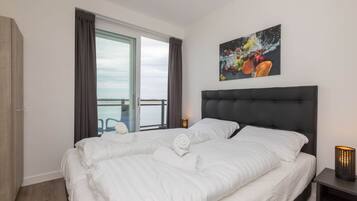 Apartment | 2 bedrooms, individually furnished, bed sheets