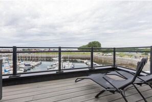 Apartment | Balcony - Apartment in Sint-annaland With Water Views (Sint-Annaland)
