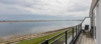 신트안날란드의 아파트먼트, 물 전망 있음