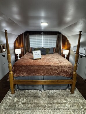 1 bedroom, free WiFi, bed sheets - Meadowview Guest House (Hillsboro)