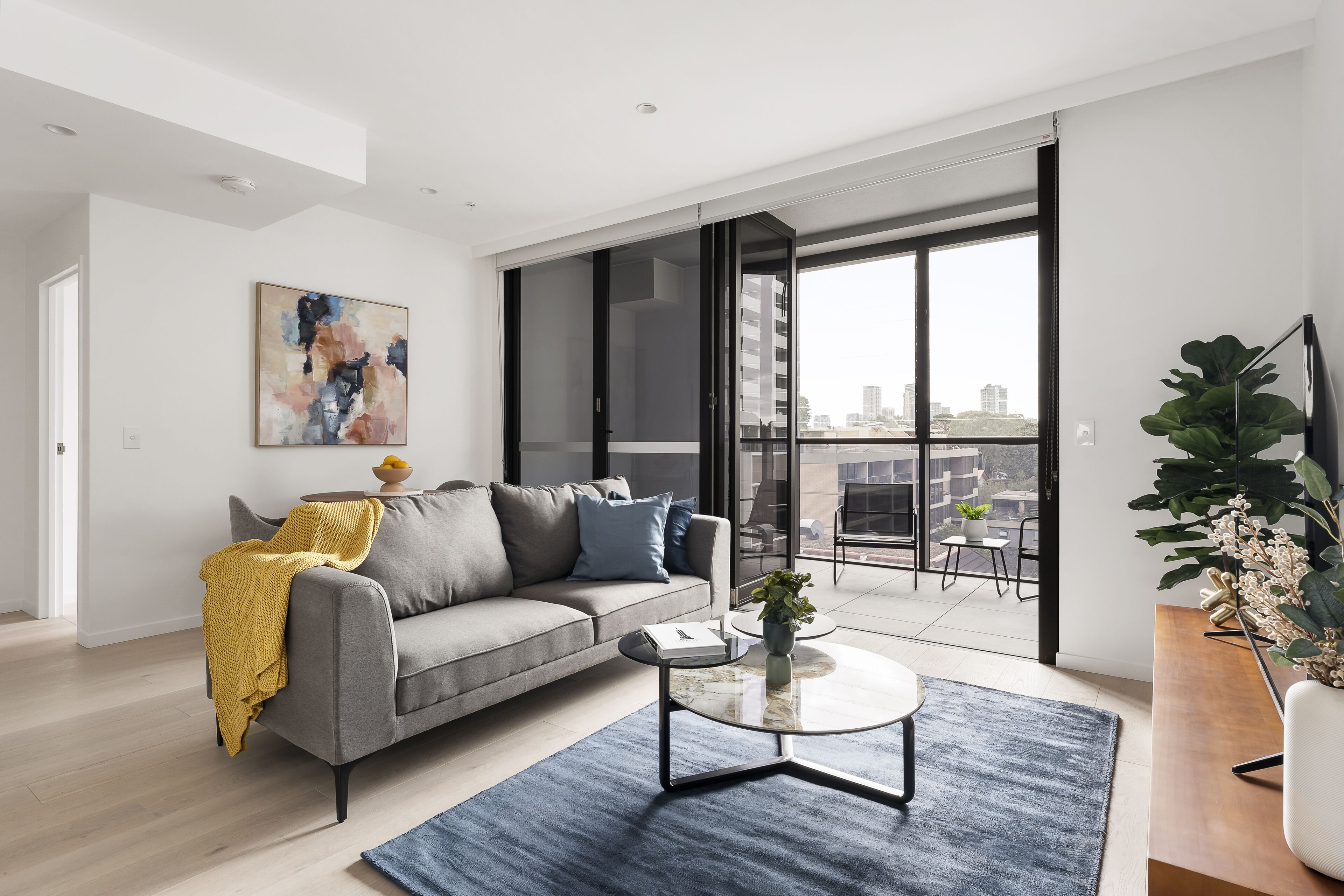 One Bedroom Apartment With Study