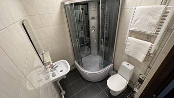 Studio Classic | Badrum | Dusch och handdukar