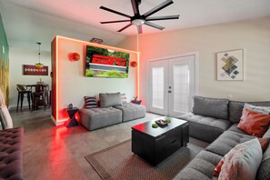 Smart TV, fireplace, computer monitors